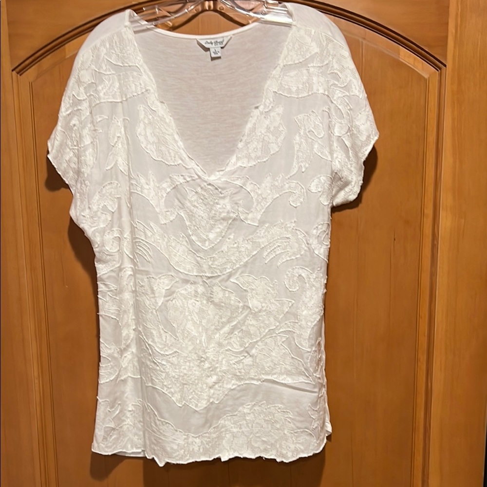 Lucky Brand White Flutter Sleeve Blouse